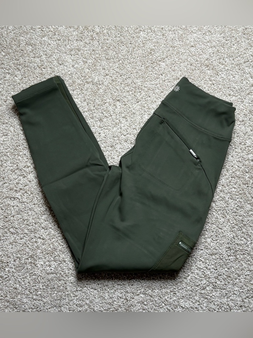 Athleta Headlands Hybrid High Rise Cargo Legging